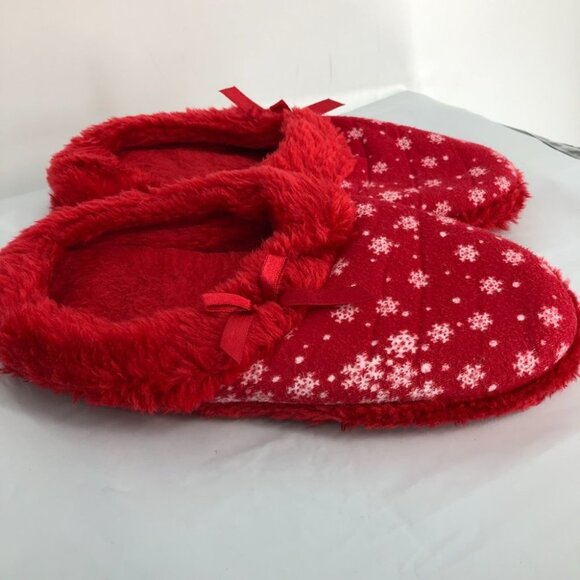 La Senza Red Snowflake Pattern Fuzzy Short Indoor Winter Christmas Slippers L/XL - Picture 3 of 13